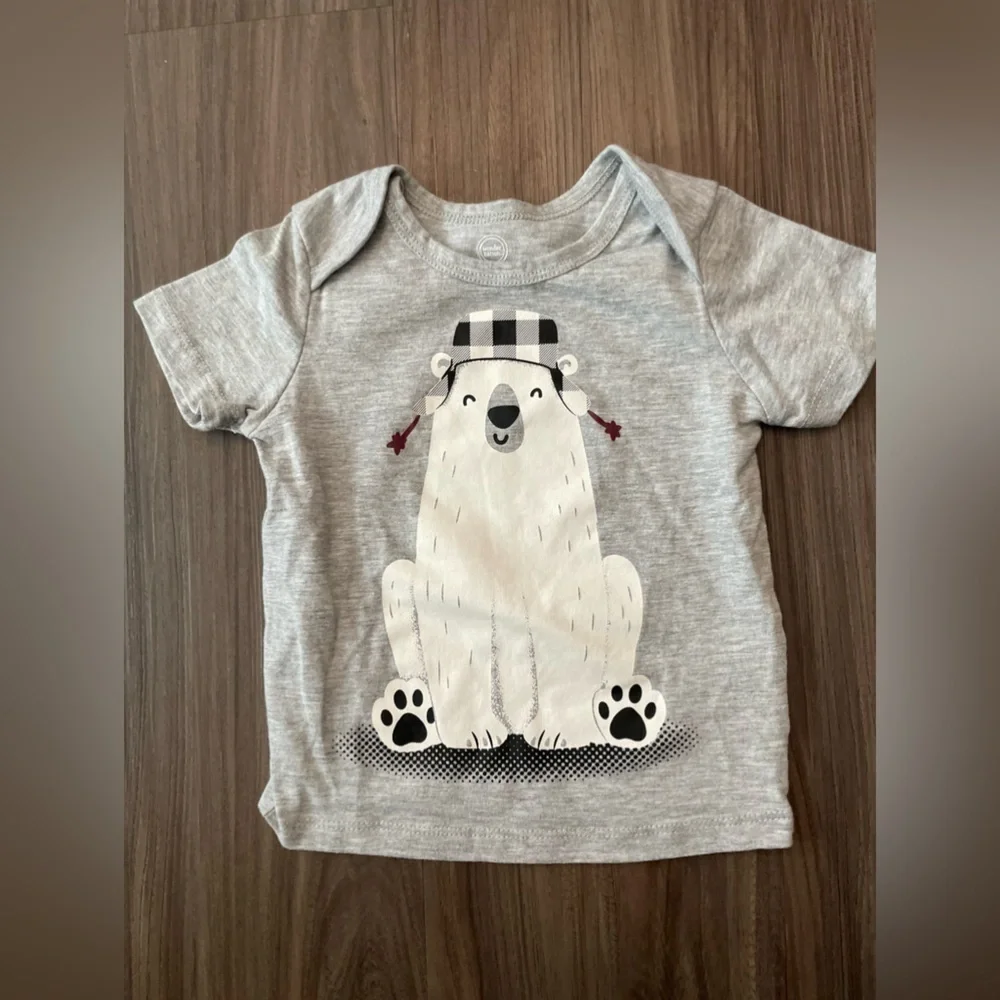 OshKosh B'gosh baby boy Gray Short Sleeve and long sleeve Tee bundle size 18M
